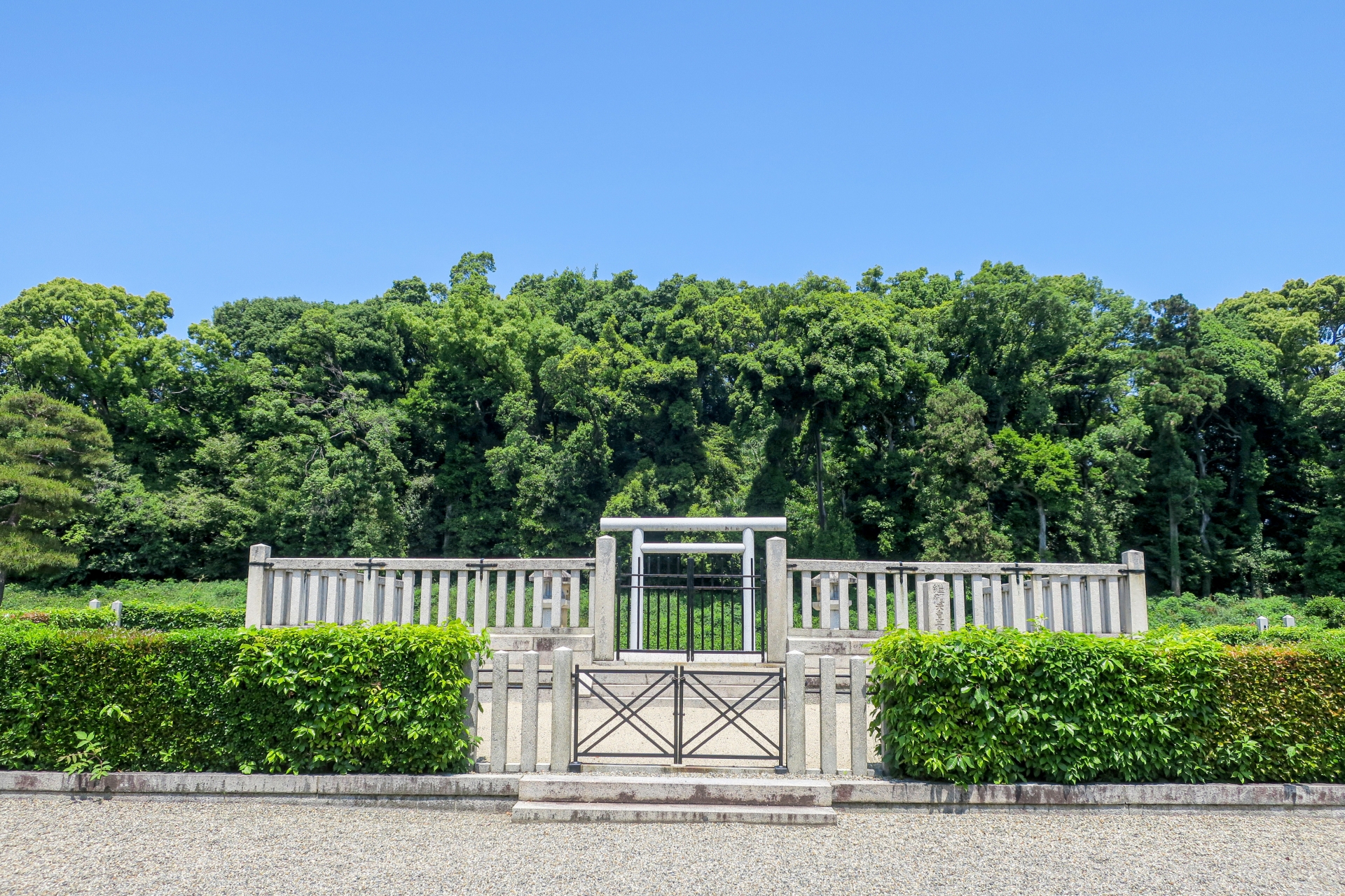 �u���֘A�摜�F�Ñ�V�c�j���w��