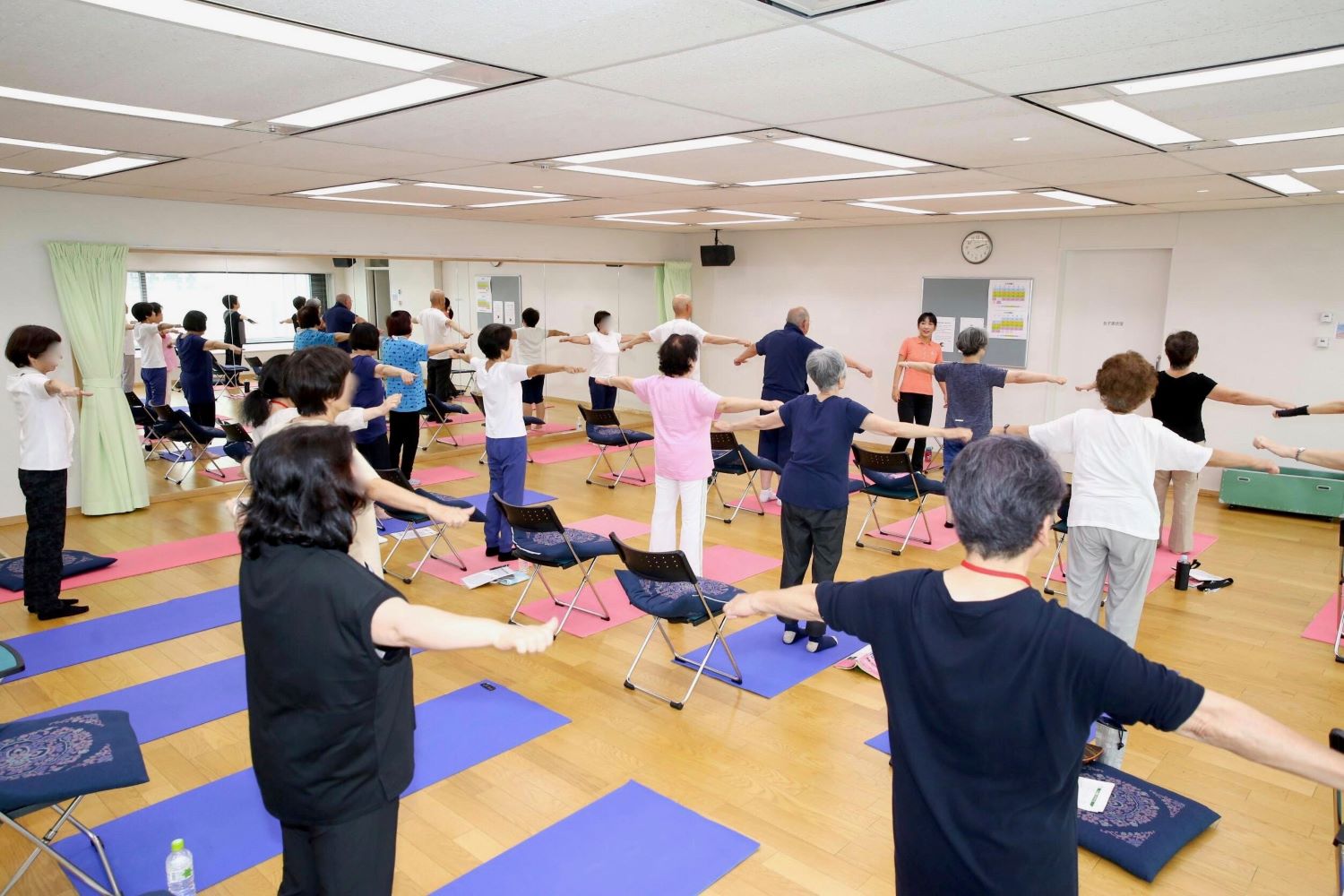 �u���֘A�摜�F�G�S�X�L���[�@�A�C��14�F00�@10-12��