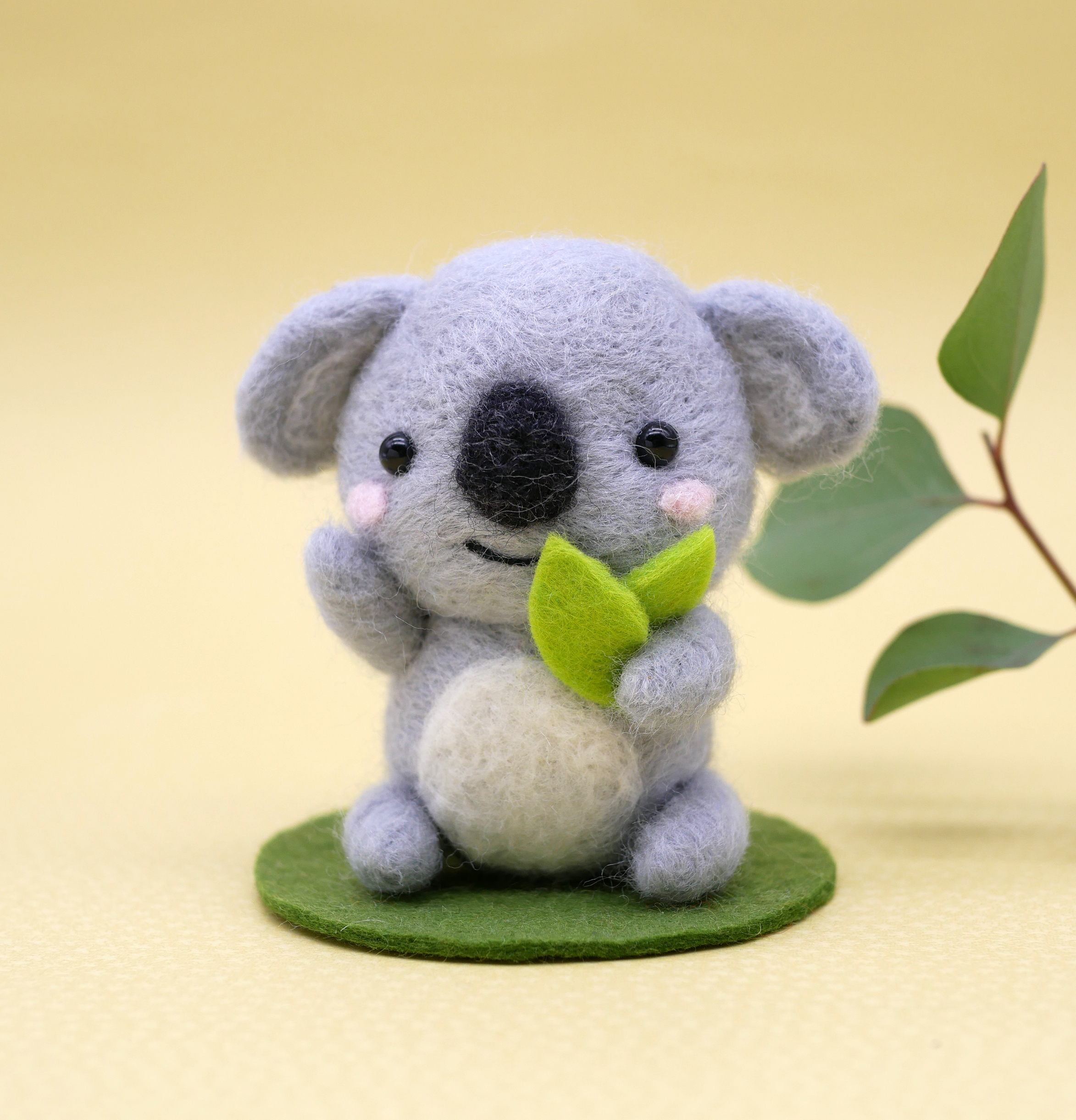 9/7　羊毛で作る☆まねきコアラ