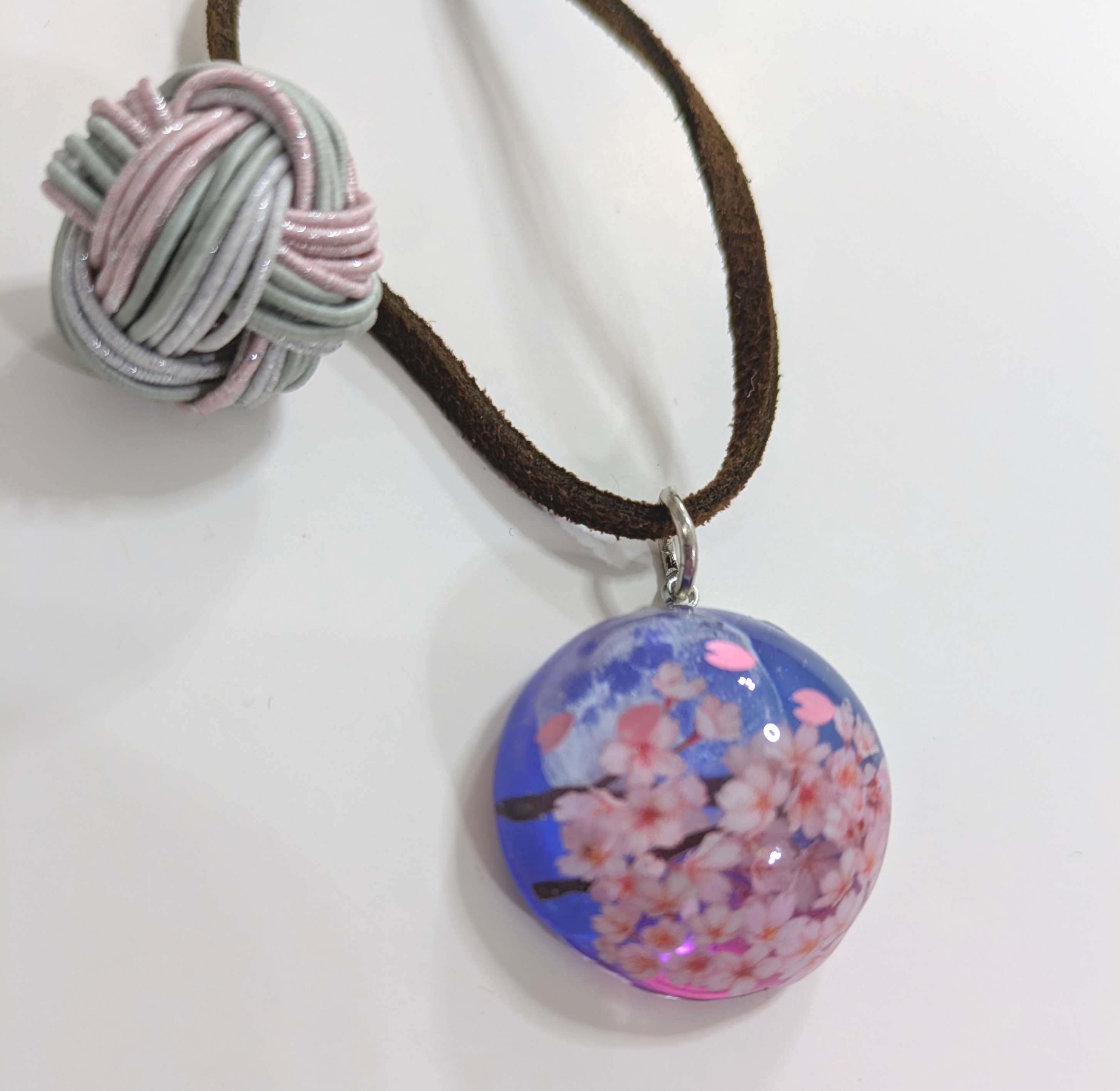 �u���֘A�摜�F���W���A�N�Z�T���[