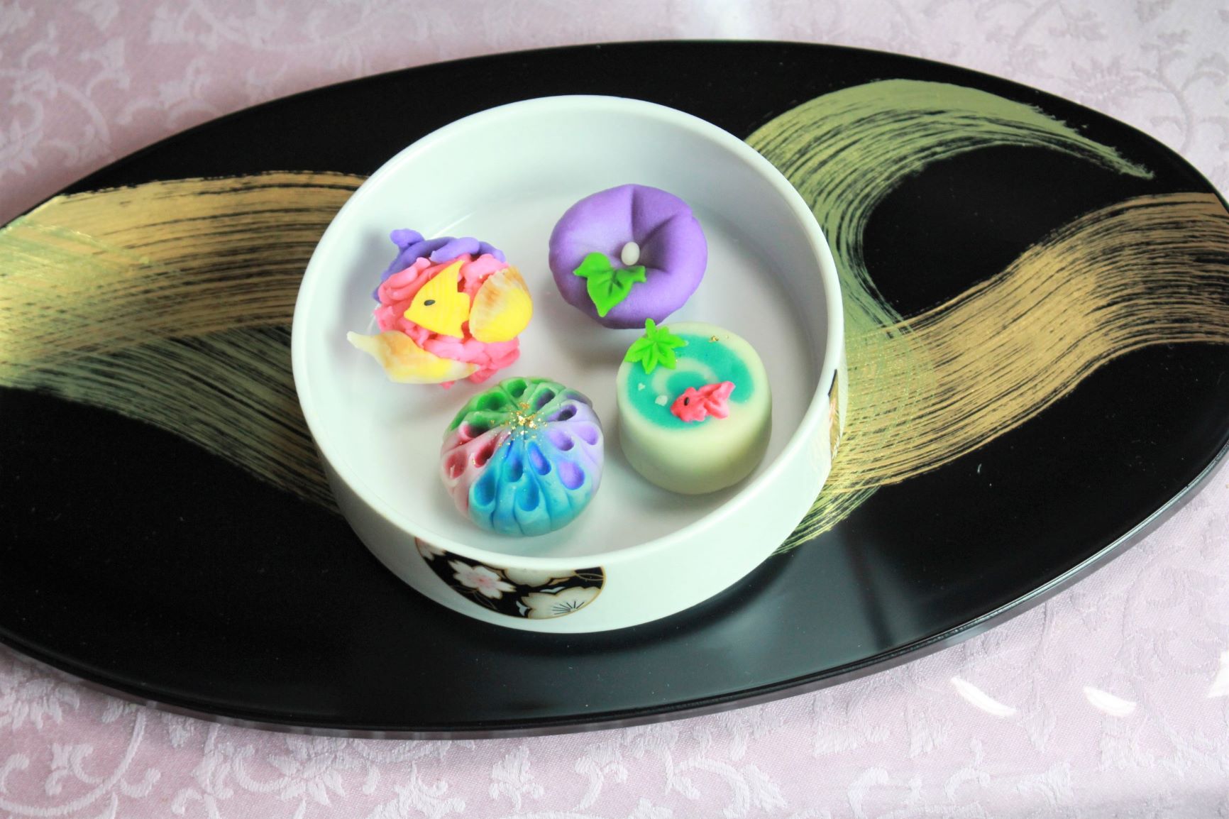 �u���֘A�摜�F4������W�@�������ō���I�a�َq�̗���؂�