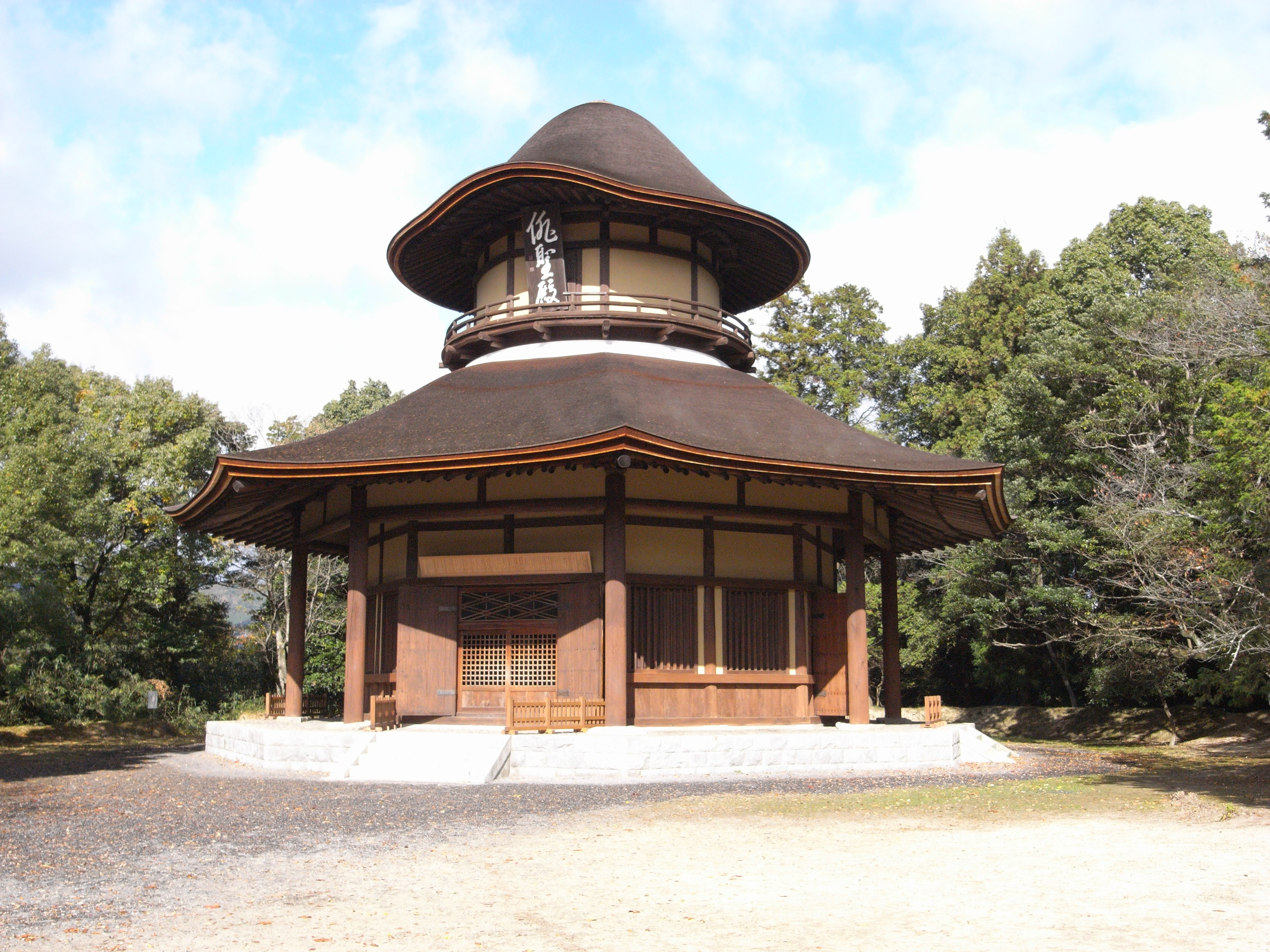 �u���֘A�摜�F4������W�@�Ì��z���y����