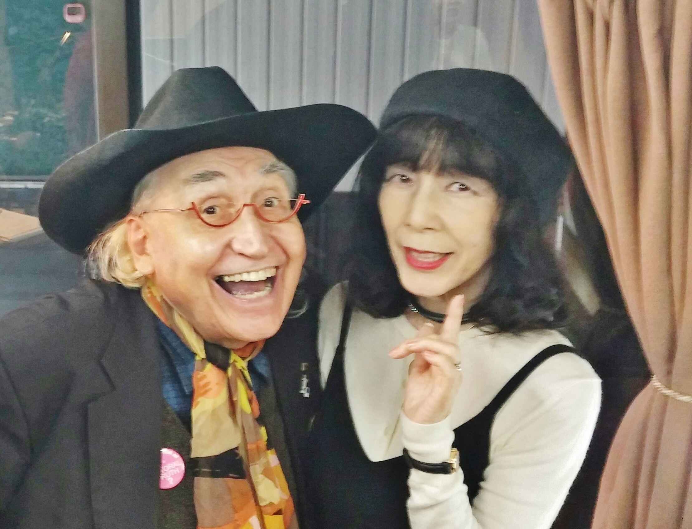 �u���֘A�摜�F4������W�@�~���[�W�J���\���O���̂���