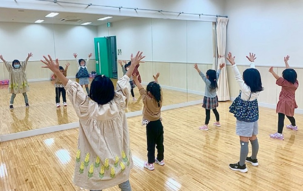 アイドルダンス（3歳〜小学2年生）(HIT'S Dance Space インストラクター  岡嶋里奈)