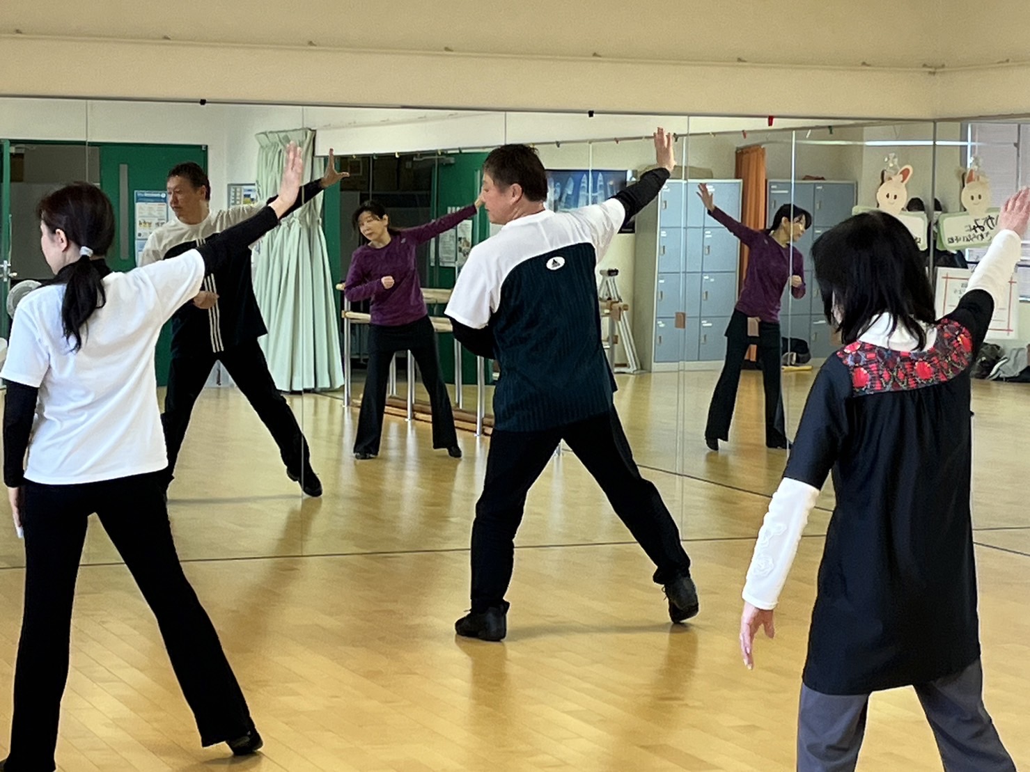 ミセスのスロージャズダンス