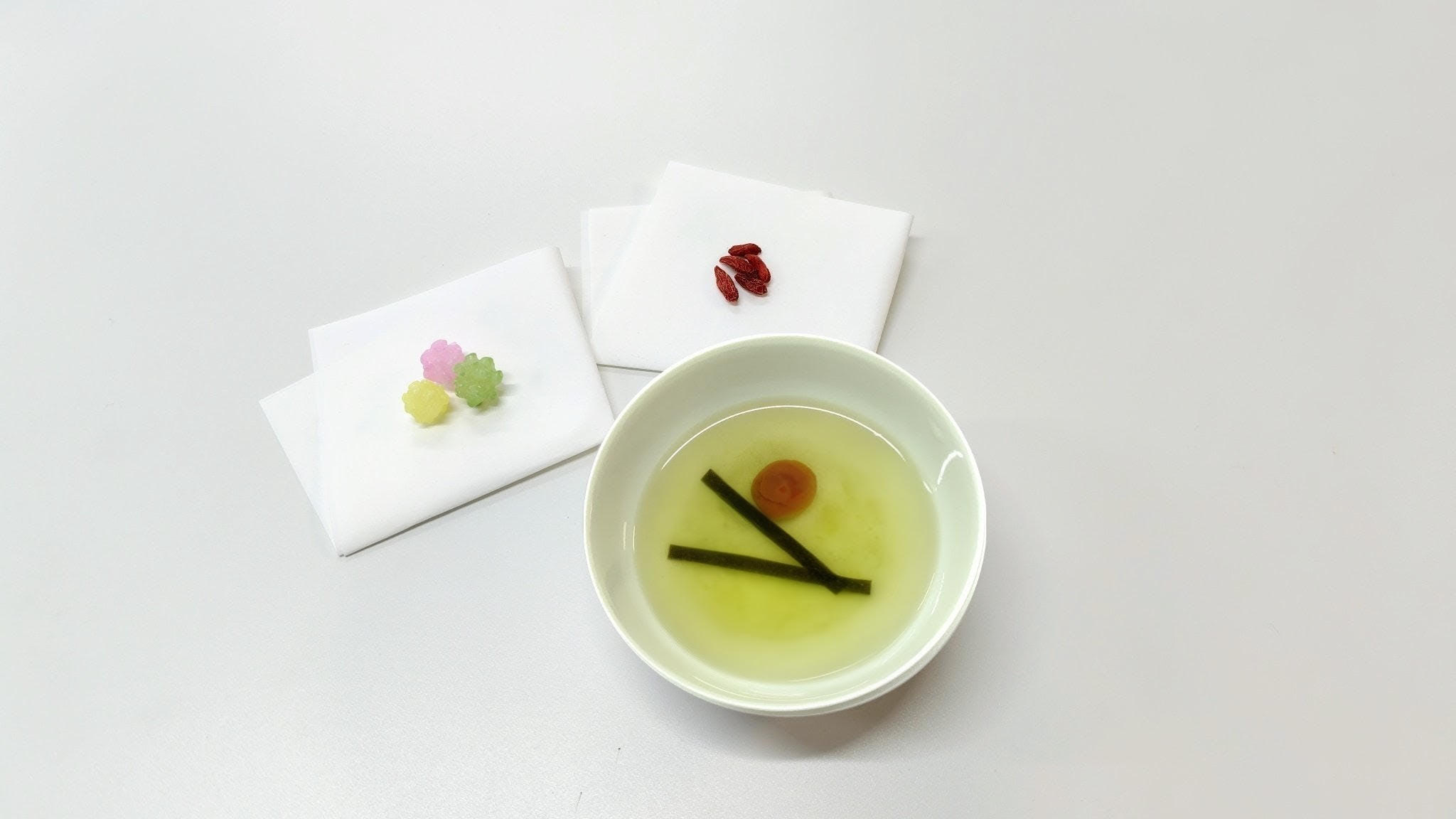 �u���֘A�摜�F1/23 1�N�̌��₩���肤�A���N���Â���